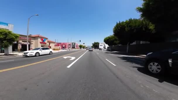 Los Angeles Brea Ave Northbound Front View 2Nd Driving Plate Stock-video