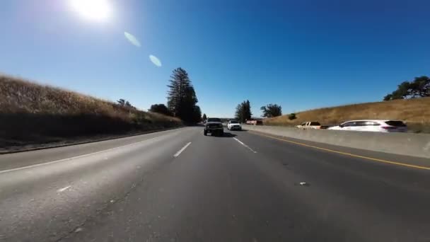 旧金山湾区索马县科塔提高速公路01号后视镜车牌号101北加州 — 图库视频影像