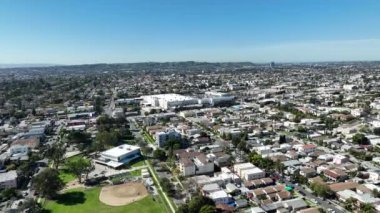 Los Angeles Mid City Hava Çekimi Orta Yol California 'ya doğru ilerliyor.