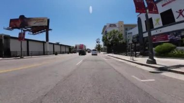 Hollywood Vine St Southbound 04 Front View Santa Monica Bulvarı sürücü plakası