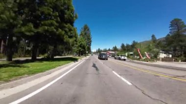 Tahoe Gölü Güney Kıyısı Eyalet Hattı Güney Gölü Tahoe 03 Arka Görüş Kaliforniya Plakası