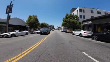 Los Angeles Melrose Bulvarı Doğu Yolu 08. Önden Spaulding Bulvarı sürücü plakası ABD Ultra Geniş Plaka