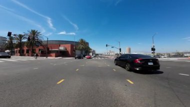 Los Angeles Şehir Merkezi Küçük Tokyo Alameda St Northbound 06 Front View 1.