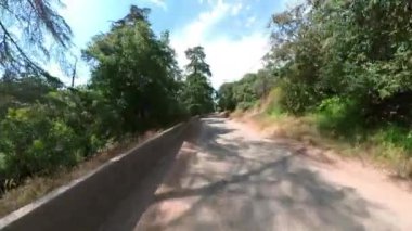 Beverly Hills Franklin Kanyonu Bisikletli POV Ön Manzara 01 California ABD