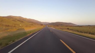 Big Sur Pasifik Sahil Otoyolu 8 Pfeiffer Sahili 'nden Carmel' e kadar Sea 07 Arka Görüş Multicam Sürücü Plakası Kaliforniya ABD