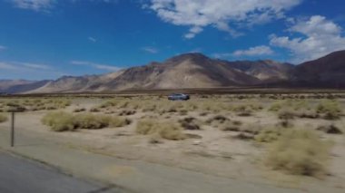 395 Kuzey Yolu, 3 Ridgecrest, Owens Gölü 09, 3 Çeyrek Cam, Sierra Nevada California plakalı.