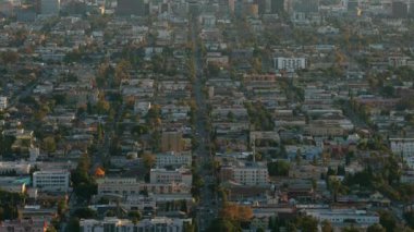 Los Angeles Sunset Cityscape Telephoto 'su Griffith Park Zaman aşımına uğramış Kaliforniya ABD