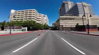 Devlerin Redwood Bulvarı 4 Bolling Grove 02 Arka Görüş Kaliforniya Ultra Geniş Plakası