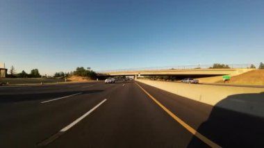 Devlerin Redwood Bulvarı 4 Bolling Grove 02 Arka Görüş Kaliforniya Ultra Geniş Plakası