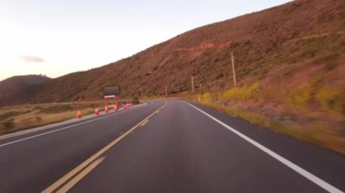 Big Sur Pasifik Sahil Otoyolu 8 Pfeiffer Sahili 'nden Carmel' e kadar Sea 17 Front View Multicam Sürücü Plakası Kaliforniya ABD