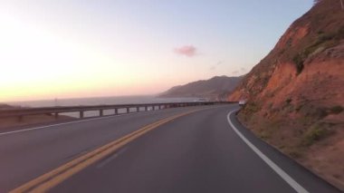 Big Sur Pasifik Sahil Otoyolu Kuzeydeki Pfeiffer Sahili 'nden Carmel' e Gün batımı Sürücü Plakası