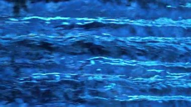 Şelale 240 fps Süper Yavaş Hareket Döngüsü Dikey Çekim