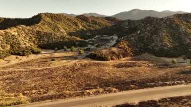 Los Padres Ormanı 'ndaki Hungry Valley Günbatımı Hava Çekimi Kampı Kaliforniya ABD