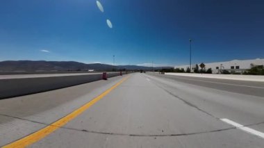 Güney Reno Otoyolu 580 ve 395 Güney 03 Ön Manzara Sürücü Plakası Nevada ABD Ultra Geniş Geniş