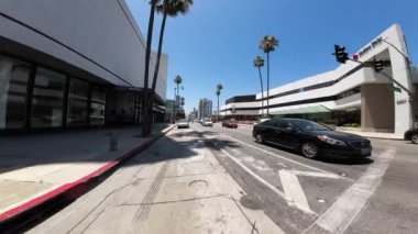 Beverly Hills La Cienega Bulvarı Güneye giden 08 Arka Manzara Wilshire Bulvarı Sürücü Plakası ABD Ultra Geniş Kaliforniya