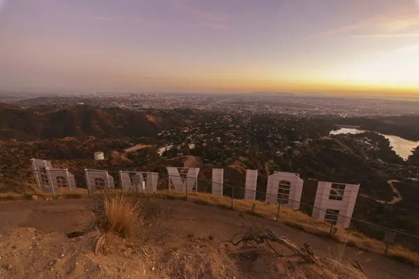 Hollywood İşareti Panorama Günbatımı Şehir manzarası 15mm Kaliforniya ABD