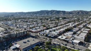 Los Angeles Hollywood, Fairfax Havayollarından Kaliforniya 'daki Pan R' yi vurdu.