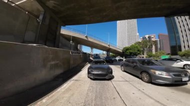 Los Angeles Merkez Otoyolu 110 Güney 'den 10 Batı' ya Arka Görünüm Sürüş Plakası Kaliforniya ABD Ultra Geniş