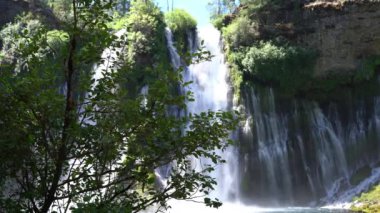 Shasta California 'nın Burney Falls Gizli Mücevheri ABD Şelaleleri