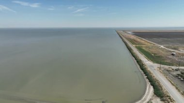 Tulare Gölü Sel Sualtı Tarım Alanı Havacılık San Joaquin Vadisi Kaliforniya 'da İleri Çekildi