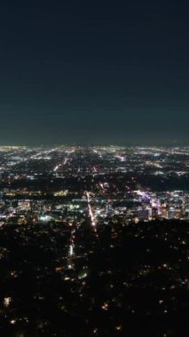 Los Angeles ve Hollywood 'un Dikey Çekimi Şehir Işığı Izgaraları Kaliforniya' dan Uzaklaşıyor