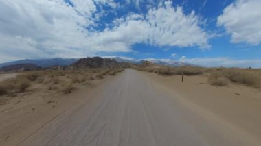 Alabama Hills Off Road Driving Front 01 E Sierra California ABD