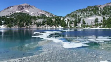 Lassen Tepesi ve Helen Gölü Zaman Dönemi ABD