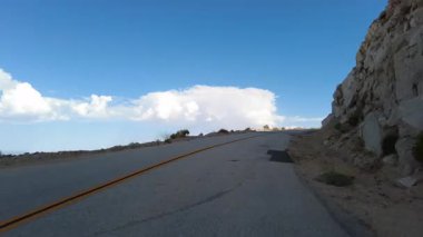 Sierra Nevada Nal Dağı At Nalı Yolu Yükselişi 11 Multicam Ön Görünümü Kaliforniya plakalı ABD