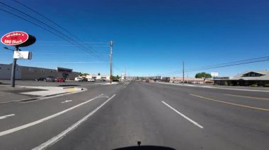 Oregon Klamath Şelalesi 6. Cadde 01. Arka Görünüm Sürücü Plakası ABD Ultra Geniş