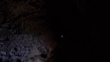 Skull Cave, Kaliforniya 'daki Abyss Lav Yatakları Ulusal Anıtı' na Yolculuk