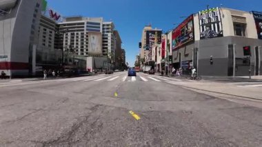 Hollywood Bulvarı 06. Önden Argyle Bulvarı, Kaliforniya plakası, ABD Ultra Geniş