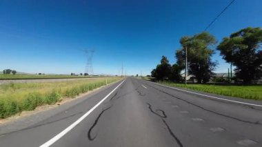 Oregon Otoyolu 39. Güney Klamath Şelalesi 'nden Merrill 04. Arka Görüş Sürücü Plakası ABD Ultra Geniş