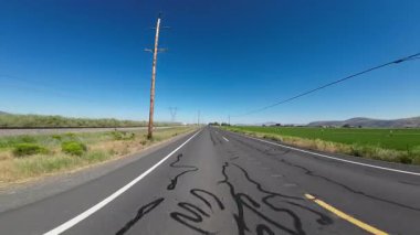 Oregon Otoyolu 39. Güney Klamath Şelalesi Merrill 05 Arka Manzara Sürücü Plakası ABD Ultra Geniş