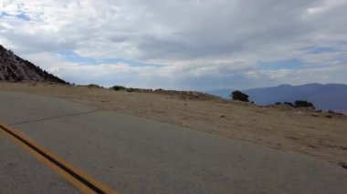 Sierra Nevada At Nalı Dağı Çayırı Yolu 11. Multicam Üç Çeyrek L Sürücü Plakası Kaliforniya ABD