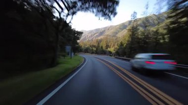 Big Sur Pasifik Sahil Otoyolu 2 Bixby Köprüsü 'nden Pfeiffer Eyalet Parkı' na 17 Arka Görüş Multicam Sürücü Plakası Kaliforniya ABD