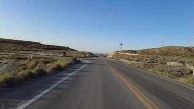 Güney Kaliforniya McKittrick Günbatımı 33 Güney 03 Arka Görünüm Sürücü Plakası ABD