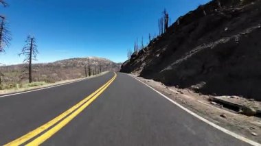 Lassen Volkanik Elmas Zirvesi 03 Volkanik miras sahnesinin ön görüntüsü Güneye giden Bythway