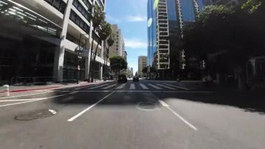 Los Angeles şehir merkezi Grand Ave Southbound 07 Front View Wilshire Bulvarı sürücü plakası ABD Ultra Wide