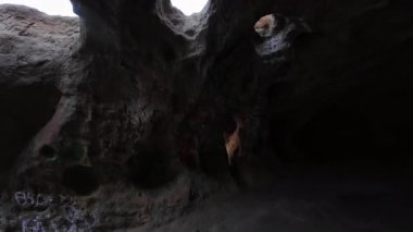 Vanalden Mağarası Tavana Bakıyor - Kamera Topanga California ABD