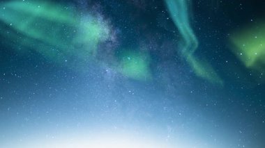 Aurora ve Samanyolu Galaksisi Açılan Döngü