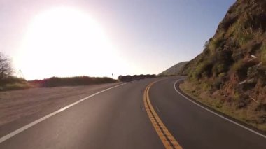 Big Sur Pasifik Sahil Otoyolu 3 Pfeiffer Eyalet Parkı 'ndan McWay Falls 05 Arka Görünüm Multicam Sürücü Plakası Kaliforniya ABD