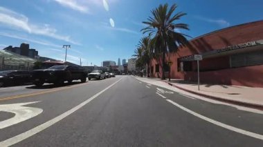 Los Angeles Şehir Merkezi Küçük Tokyo 01 Ön Manzara 1. St. Westbound Sürücü Plakası ABD Ultra Geniş