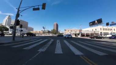 Los Angeles Şehir Merkezi Küçük Tokyo 03 San Pedro Güney Sürücü Plakası Arka Manzarası ABD Ultra Geniş