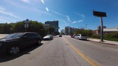 Los Angeles Şehir Merkezi Küçük Tokyo 06 Arka Manzara 2. Cadde, Alameda St sürücü plakası Kaliforniya