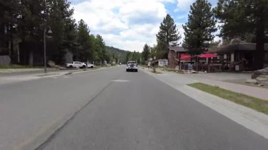 Mamut Gölü CIty Sürücü Plakası 01 Ön Manzara Sierra Nevada California Dağı ABD