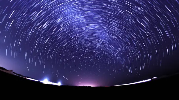Mor Gökyüzü Astrofotoğrafçılığında Evrenin Kutup Yıldızı İzleri