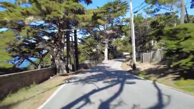 Monterey 17 Mil Yolu 17 Arka Görünüm Çok Kameralı Araç Plakası Kaliforniya ABD