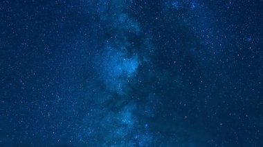 Delta Aquarids Meteor Yağmuru ve Samanyolu Galaksisi Güneybatı Gök Galaksisi Whitney Blue Sierra Nevada ABD Zaman Sürati: 02