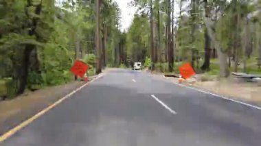 Yosemite Vadisi 01 Ön Manzara Hiperlapse Sürüşü El Capitan Point Katedral Sahili Sierra Nevada Dağları