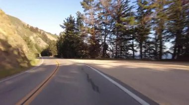 Big Sur Pasifik Sahil Otoyolu 3 Pfeiffer Eyalet Parkı McWay Falls 10 Front View Multicam Sürücü Plakası Kaliforniya ABD